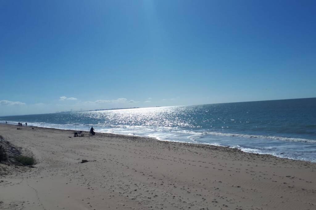 Ferienwohnung Acogedor Apartamento A 100 M. De Pinares Y Playa Rota Exterior foto